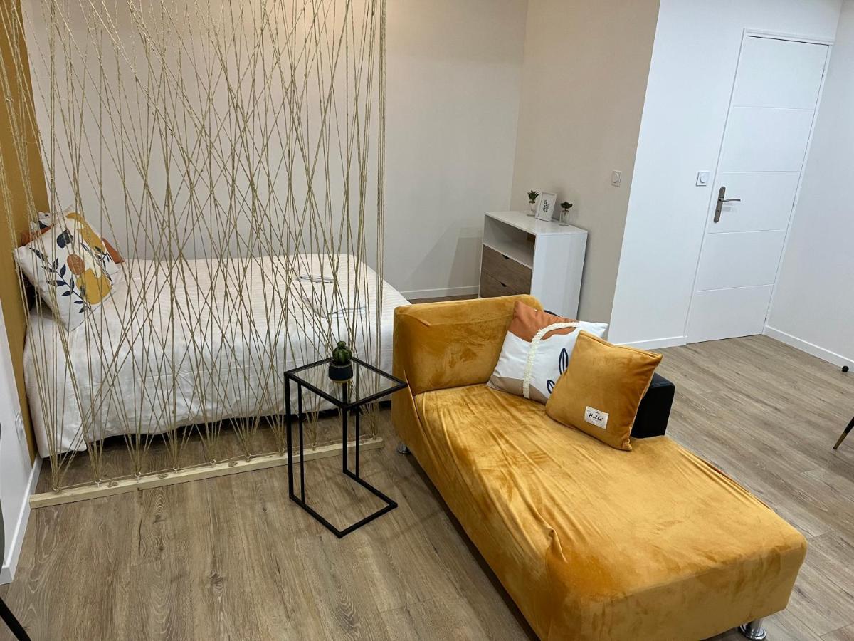 Appartement Luxe Jaune Saint-Etienne  Exterior foto