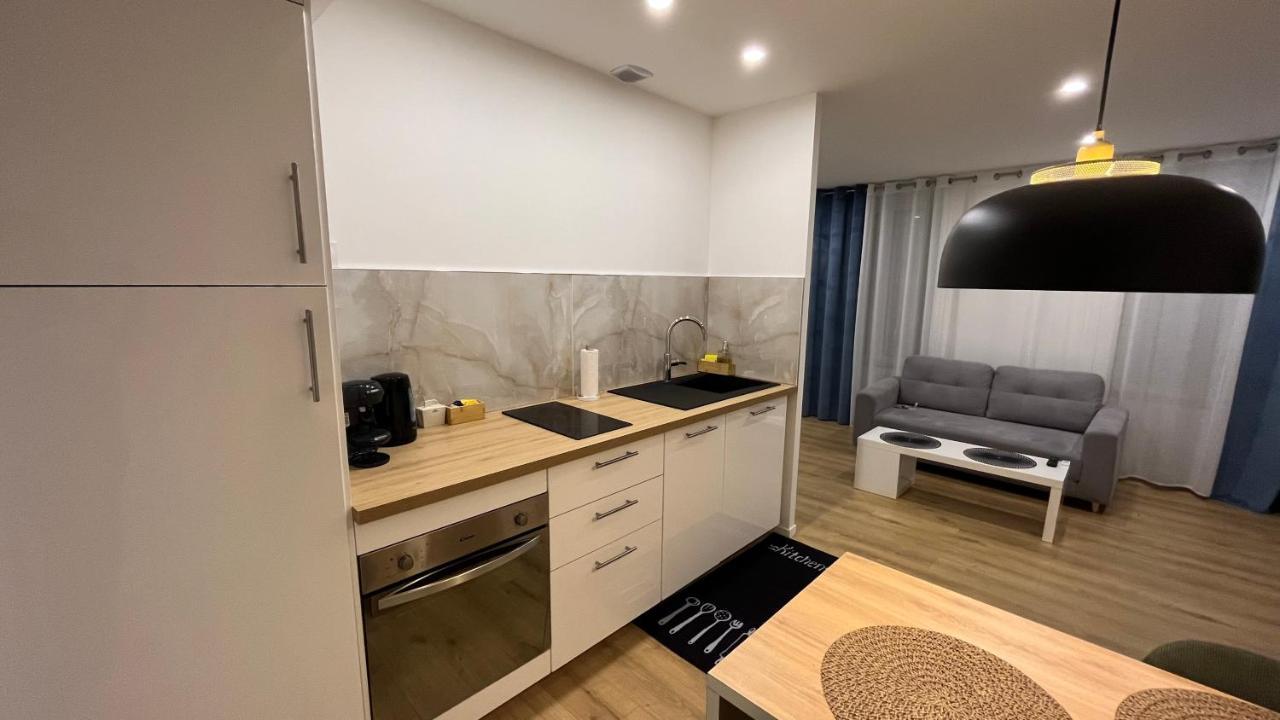Appartement Luxe Jaune Saint-Etienne  Exterior foto
